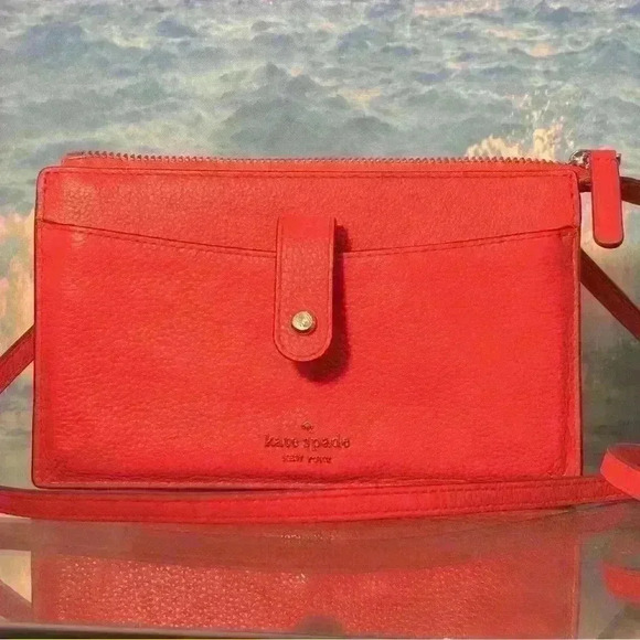 Kate Spade Leather Jackson in Stoplight Small Tab Crossbody Purse - Picture 1 of 17